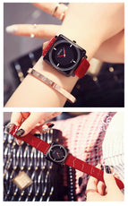 香港GUOU 8811Classic Casual Korean Square Quartz Watch Simple Handsome Belt Black Personality Watches Women's Watch