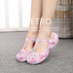 New Candy Color Large Size Thick Sandals Woman Anti-Skid Hole Jelly Rose Flower Shoes Flat Garden Beach Shoes Light Green/39